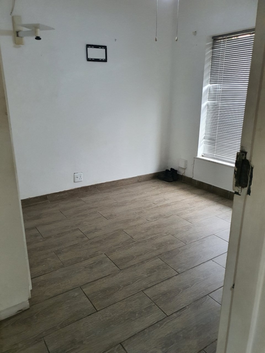 To Let 4 Bedroom Property for Rent in Azalea Park Eastern Cape